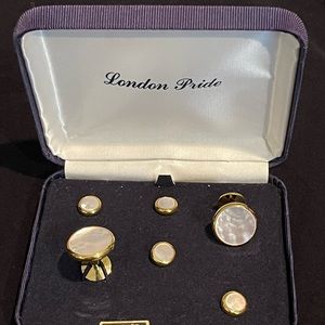 Vintage Mother of Pearl Cuff Links and Stud Set